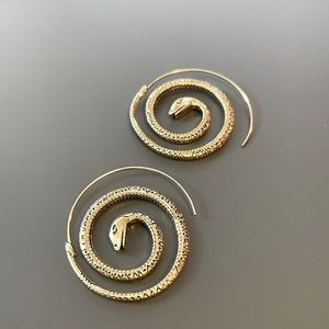 Gold thread snake earrings